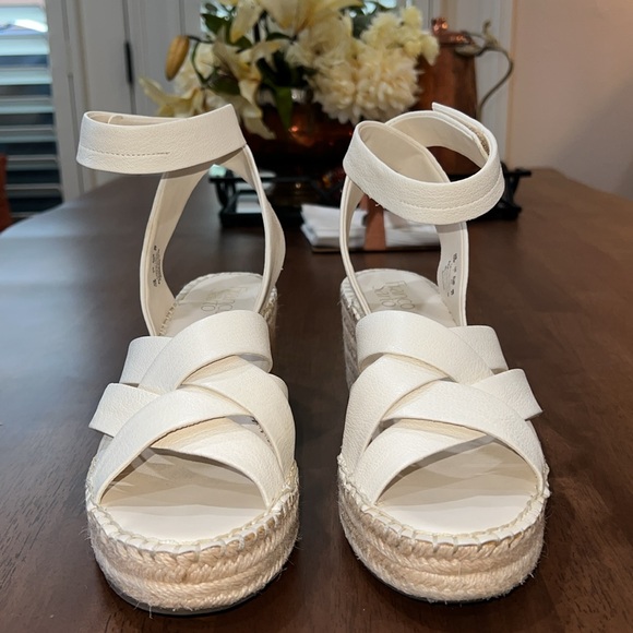 Franco Sarto Carmina Espadrille Wedge Sandal Womens 10 M Leather Strappy Ivory - Picture 2 of 8